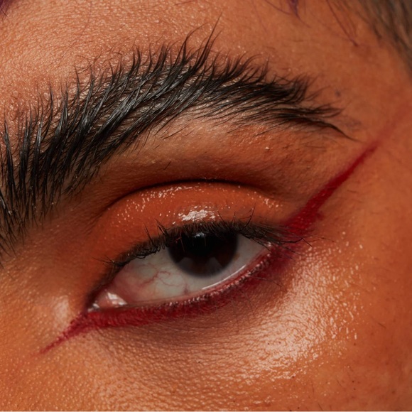 NWT NYX Vivid Brights Colored Liquid Eyeliner - Picture 2 of 7